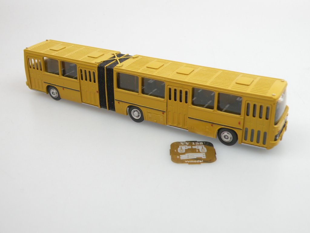 Ikarus 280 neutral yellow